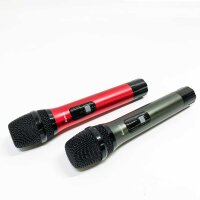 Bietrun UHF drahtlos Mikrofon Dual Handmikrofone aus Metall 50M Reichweite dynamische Funkmikrofone 6,35mm&3,5mm Stecker für Verstärker Mischpult PA-Anlage Karaoke Hochzeit Party Konferenzen Vortrag