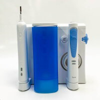 Oral-B Mundpflege-Station: Oral-B PRO 900 elektrischer Bürstengriff + Oxyjet Sprinkler mit Braun Technologie, 4 Oxyjet Aufsätze, 2 Ersatzbürsten