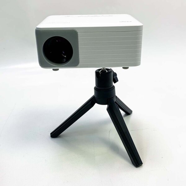AKIYO O1 Mini Proiettore Portatile – 15000 Lumen, Full HD 1080P, Supporto Girevole 360°, Correzione Trapezio Automatica, Per Bambini E Adulti