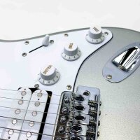EastRock 39-Zoll-E-Gitarren-Set für Anfänger mit 10-W-Verstärker, Tasche, Kapodaster, Schultergurt, Saite, Kabel, Stimmgerät, Plektren (Silber)