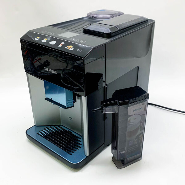 SIEMENS fully automatic coffee machine EQ500 integral TQ513D01 (USED), many coffee specialties, OneTouch function, integrated milk container, automatic. Steam cleaning, daylight silver