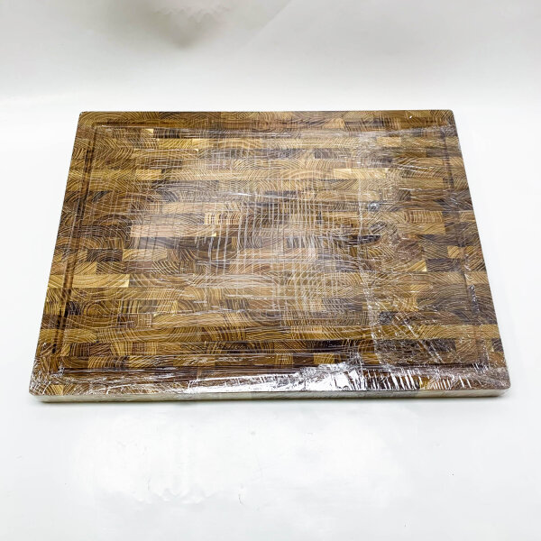 End Wood Butcher Block cutting board (with crack) [4.2 cm thick] made of teak and care products with beeswax, linseed oil and lemon oil. 61cm x 46cm cutting board from Ziruma