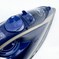 TEFAL steam iron FV6846 Ultragliss, 2800 W, 50 g/min. continuous steam release, 260 g/min. Steam burst, scratch-resistant