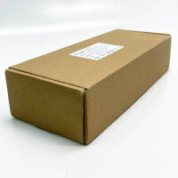 PANGTZEEN Schuko Steckdose 3 Fach, Vollspiegel, gehärtetes Glas, 224mm, 16A, Unterputz, weiß, ideal für Wohn- und Arbeitsräume.