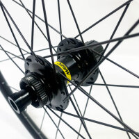 Mavic E-Speedcity 700 Hinterrad, Disc, Center Lock, Steckachse 12x142 mm, robust, ideal für E-Bikes.