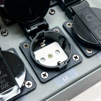 YEEDA Split-Power Y615, 16 split, fuses, compact power distribution, ideal for households and businesses.