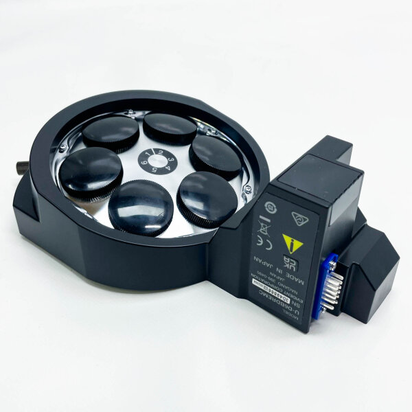 Olympus microscope U-D6BDREMC, motorized six-fold BD objective turret, DIC-capable, precise slide mechanism.