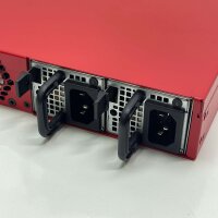 WatchGuard Firebox M4600, high-availability device, 8x 1 GbE RJ45, 2x expansion slots, powerful network security.