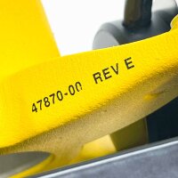 Trimble MT900, Remote Target Prism, SPS, precise millimeter measurement, robust design, ideal for construction and surveying applications.