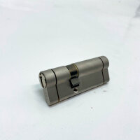 ISEO Doppel Schließzylinder 30/50 mm, 3 Schlüssel, Modell J12H426, F90, Sicherheitsschloss, robust, vielseitig einsetzbar.