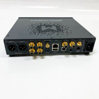 Mytek Brooklyn Bridge, Streamer/DAC/Preamplifier, Black, small scratch on the casing, versatile connection options.