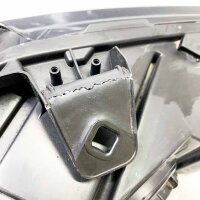 Audi A3 8V0 941 005 H, Scheinwerfer Links, defekte Halterung, Kratzer, gebraucht, ideal für Ersatzteil.