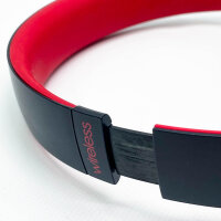 Beats Solo3 On-Ear Headphones, wireless, black/red, high sound quality, long battery life, integrated microphone.