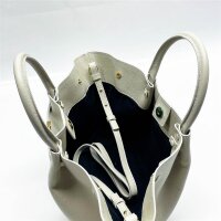 DeMellier The New York, Off-White, leather bag, grained, stylish design, versatile, elegant accessory.