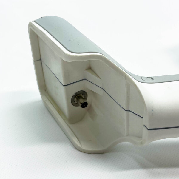 FreVAX needle-free vaccination device for piglets, battery-free, hygienic, precise dosage, easy to use.