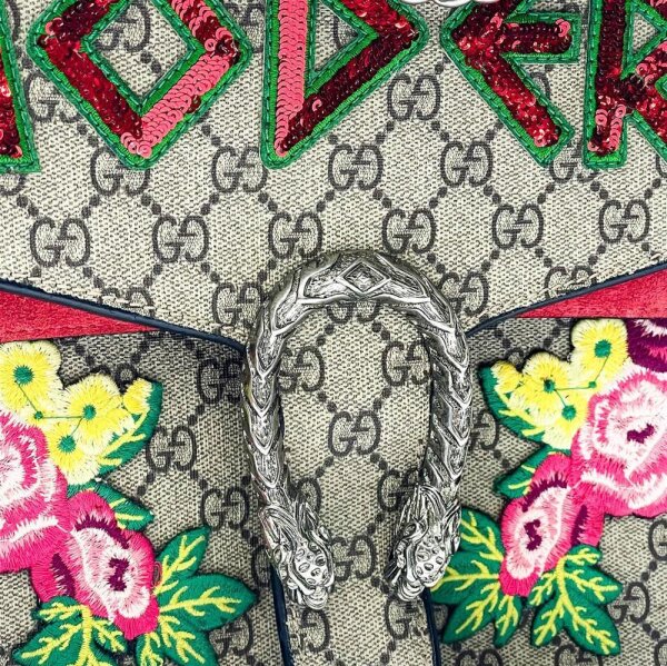 Gucci, Dionysus, Schultertasche, GG Supreme Monogram, bestickt, mittelgroß, Schnalle defekt.