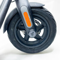 Ninebot by Segway KickScooter F2 Plus D, E-Scooter, max. 20 km/h, 55 km Reichweite, 400 Watt, 2 Bremsen, Straßenzulassung, mit Kratzern.