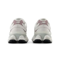 New Balance 9060, EUR 43, Sneaker, Grau/Matter Ice Wine, sportlich, bequem, modernes Design, ideal für Alltag und Freizeit.