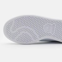 Adidas STAN SMITH Unisex Sneaker Low, EUR 41, White, classic design, breathable upper, comfortable sole.