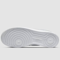 Nike Air Force 1 07, EUR 44, Sneakers, timeless design, cushioned sole, breathable upper, ideal for everyday wear.