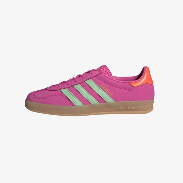 Adidas GAZELLE, EUR 41⅓, Low-top sneakers, classic style, comfortable fit, durable upper, ideal for indoor use.