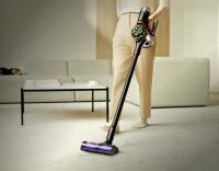 Dyson V8 Cyclone vacuum cleaner, cordless, 150 AW, 60 min runtime, motorized bar brush, anti-tangle, combination accessories