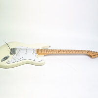 Fender Squier Affinity Stratocaster E-Gitarre, Olympic White, ohne OVP, Saite gerissen, kleine Macke