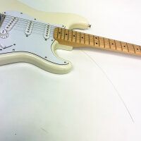 Fender Squier Affinity Stratocaster electric guitar, Olympic White, without original packaging, broken string, small scratch