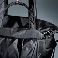 ON Track Pack 40L sports bag, robust rope handles, roll-top front pocket, black/magnetic, 55x50x15cm