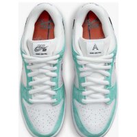 Nike SB x April Dunk Low Pro Sneaker, EUR 38, Skateschuh, limitierte Collab, Wildleder, Mesh, türkis-silber, gepolsterter Komfort