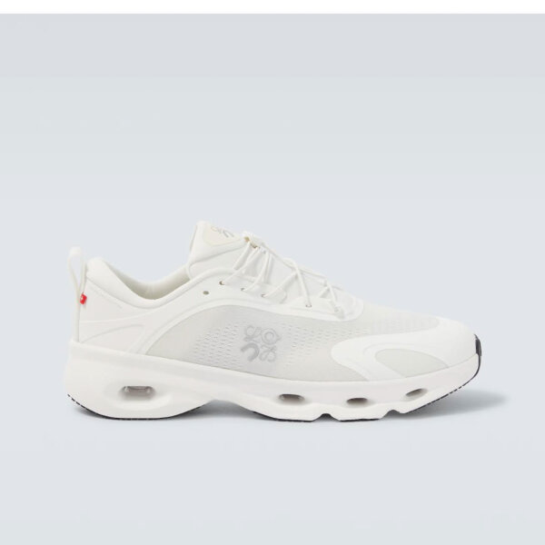 Loewe Cloudsolo x On Sneaker, weiß, Gr. 38.5 – Leichter Premium-Sportschuh, atmungsaktiv, urbaner Look