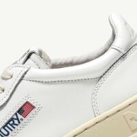 Autry Medalist Low Sneakers, EUR 41, white leather, sporty, retro design, comfortable fit, unisex, trendy look