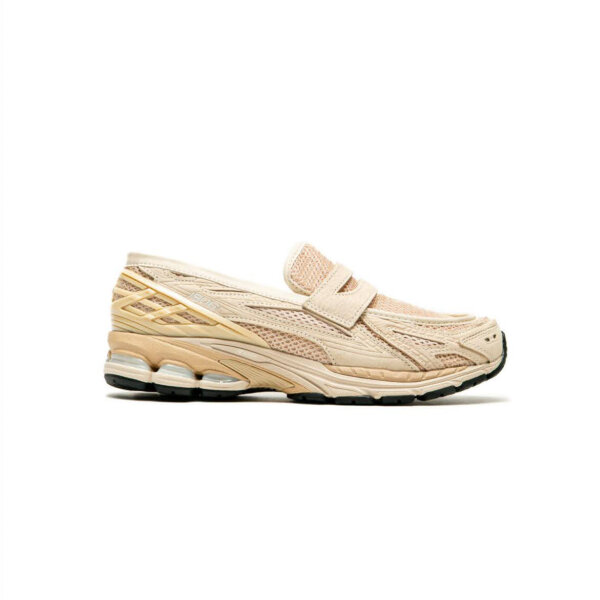 New Balance 1906L Mens Sneakers, Size 44, sporty running shoe, breathable, comfortable fit, modern look