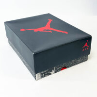 Air Jordan 3 Retro, EUR 48.5, Sneakers, iconic design, leather upper, visible Air cushioning, retro style