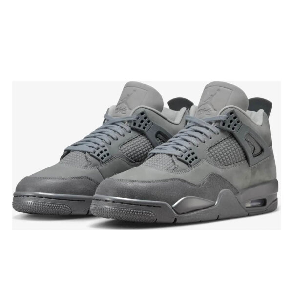 Air Jordan 4 Retro SE, EUR 42.5, sneakers, iconic design, cushioned sole, breathable upper, sporty-modern