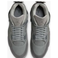 Air Jordan 4 Retro SE, EUR 42.5, sneakers, iconic design, cushioned sole, breathable upper, sporty-modern