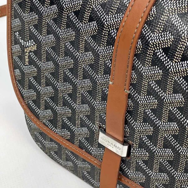Goyard Belvedere PM shoulder bag, canvas/leather, brown/black, 17x21x7cm, adjustable strap, used