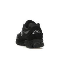 New Balance 2002R, Sneaker, Schwarz/Silber, Gr. 39 ½, sportlich, bequeme Dämpfung, moderner Retro-Look
