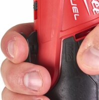 Milwaukee M12 FHIR38LR-0 Hochgeschwindigkeits-Ratsche 12V, 0,95 cm, kompakt, ohne Akku, ideal für enge Räume