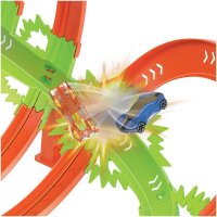 Hot Wheels HNL97 Strecken-Set – motorisierter Beschleuniger, 5 Crash-Zonen, inkl. 1 Fahrzeug