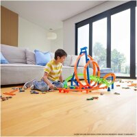 Hot Wheels HNL97 Strecken-Set – motorisierter Beschleuniger, 5 Crash-Zonen, inkl. 1 Fahrzeug
