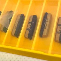 Kennametal A4G0405M04U08GMN (KCP10) Einstichschneidplatte 10er-Pack – A4 Grooving-Einsatz, indexierbar, verschleißfest