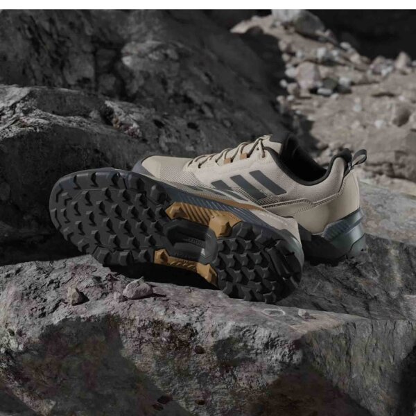 Adidas TERREX Eastrail 2, Herren Wanderschuhe, Größe 45.5, atmungsaktiv, beige-schwarz, griffige Sohle