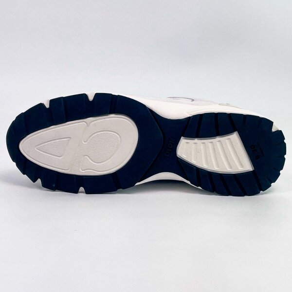 Dior B30 Countdown Herren Sneaker, Gr. 44, Wildleder, Weiß/Creme, dezenter Fleck, sportlich-elegant