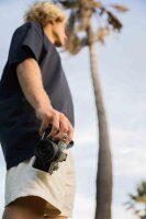 Nikon NIKKOR Z DX 24mm f/1.7 prime lens, fast aperture, for Z-mount mirrorless cameras, including HN-42 lens hood, compact, ideal for portraits and everyday use, quiet autofocus