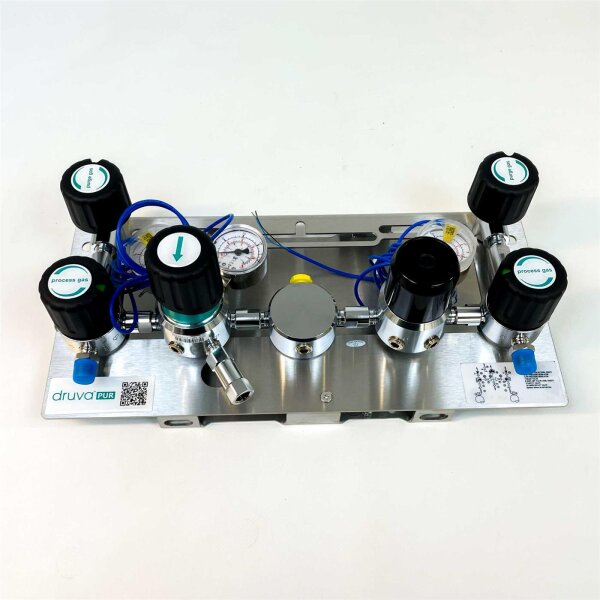 DRUVA®PUR MPLH0SSP003 relaxation station, Pure line, chrome-plated brass, inlet pressure 200 bar, outlet pressure 14 bar, for precise gas pressure control, robust design, ideal for industrial applications.