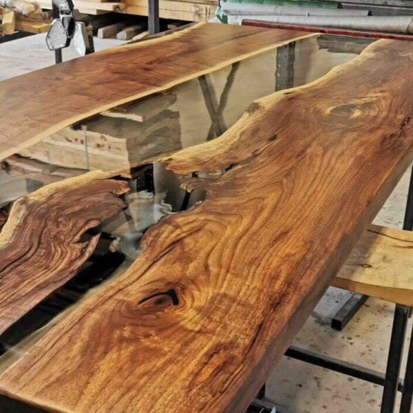 RYVER EPOXY R-CAST2.0 Epoxidharz, Gießharz für Flusstische & Holzharz-Möbel, kristallklar, UV-beständig, hohe Fließfähigkeit, ideal für kreative Möbelprojekte und Kunstharz-Anwendungen