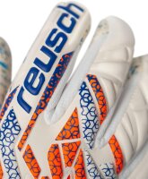 Reusch Attrakt Fusion 5570983 Torwarthandschuhe, Unisex, Größe 9, griffige Fusion-Beschichtung, ergonomische Passform, orange/weiß/blau, optimaler Grip und Aufprallschutz