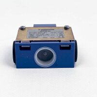 Telemechanique Sensors ZCKM5H29 position switch housing, robust metal housing, compact design, easy assembly, suitable for industrial applications, high reliability, compatible with various actuators.