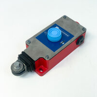 Telemecanique XY2-CH cable pull emergency stop switch, robust industrial switch, reliable emergency stop function, easy installation, high safety, suitable for conveyor systems and machines, durable housing, fast response time